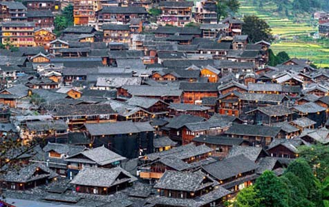 哈密6种常见的外墙仿石漆施工工艺！